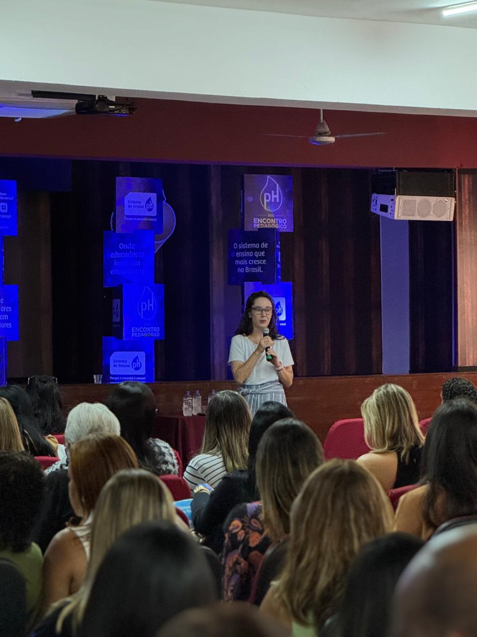 Comunicação afetiva e arquétipos de autoridade na escola
